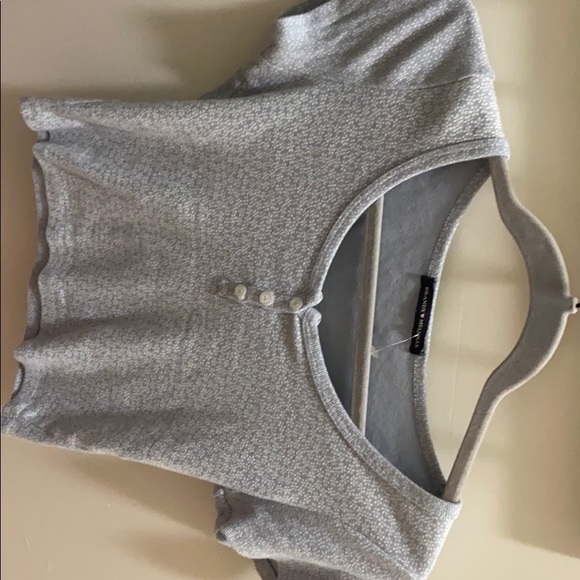 Cute brandy Melville crop top - Picture 3 of 5